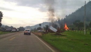 catolicos-queman-campamento
