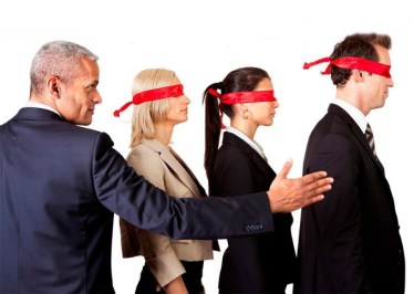 ciego, guia de ciego, obediencia siega