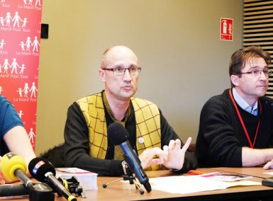 Jean-Pierre Delaume-Myard se considera una de las muchas víctimas del lobby gay