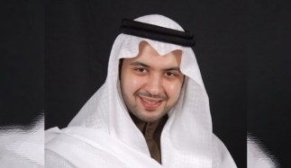 El principe musulman de kuwait Abdollah-al-Sabah se convierte a Cristo